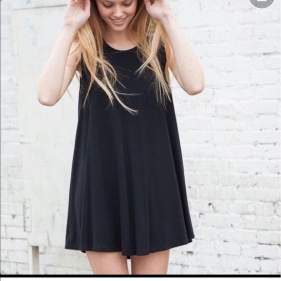 Brandy Melville black swing dress one size +gift - Picture 4 of 4
